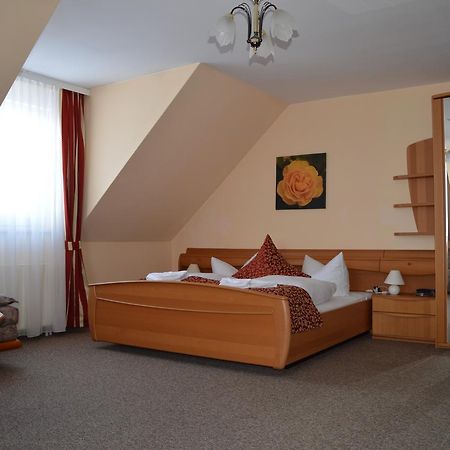 Hotel Auerhahn Masserberg Exterior photo